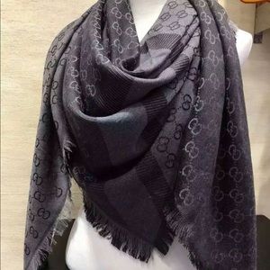 Grey GUCCI shawl